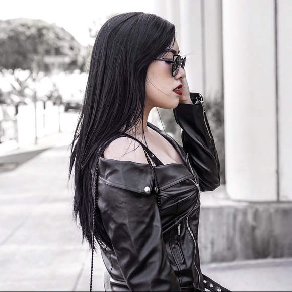 Off the Shoulder Jacket - Picture 2 of 5